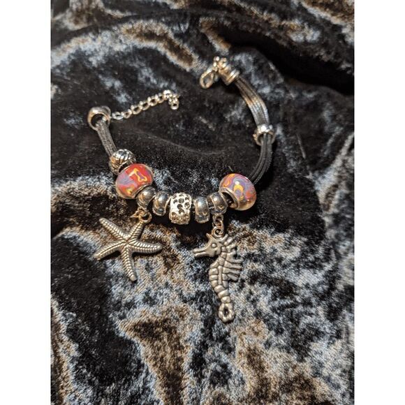 NEW CHUNS PANDORA LIKE BRACELET - SEAHORSE & STARFISH - Picture 4 of 6